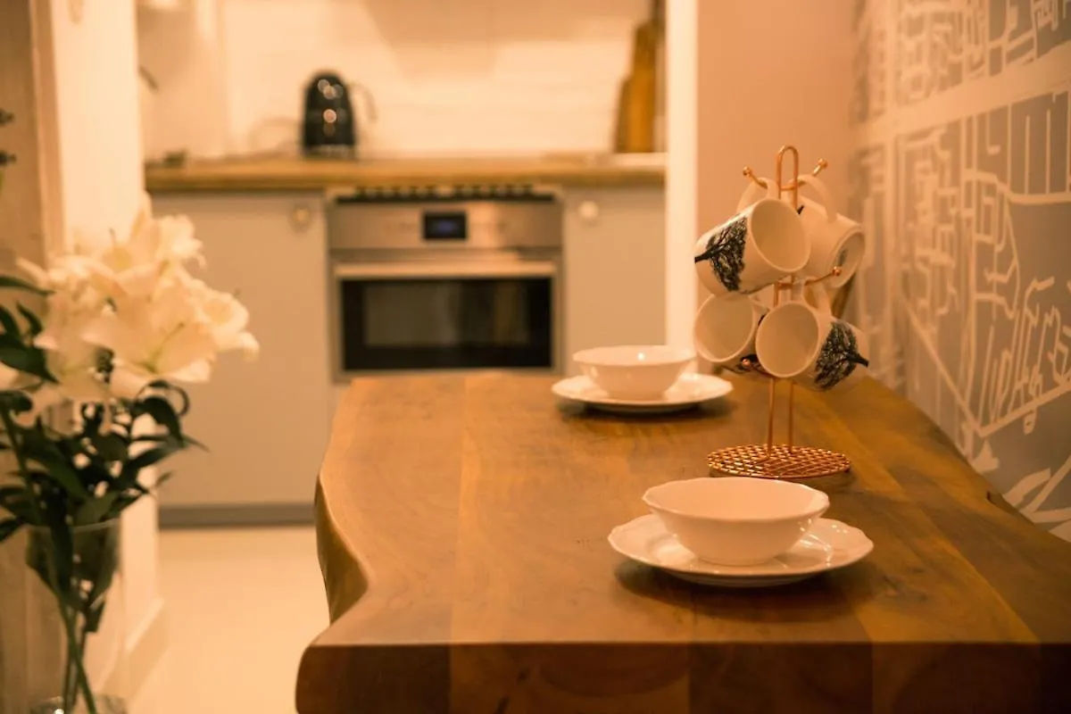 Hello Warsaw New Life Art Filled Apartment