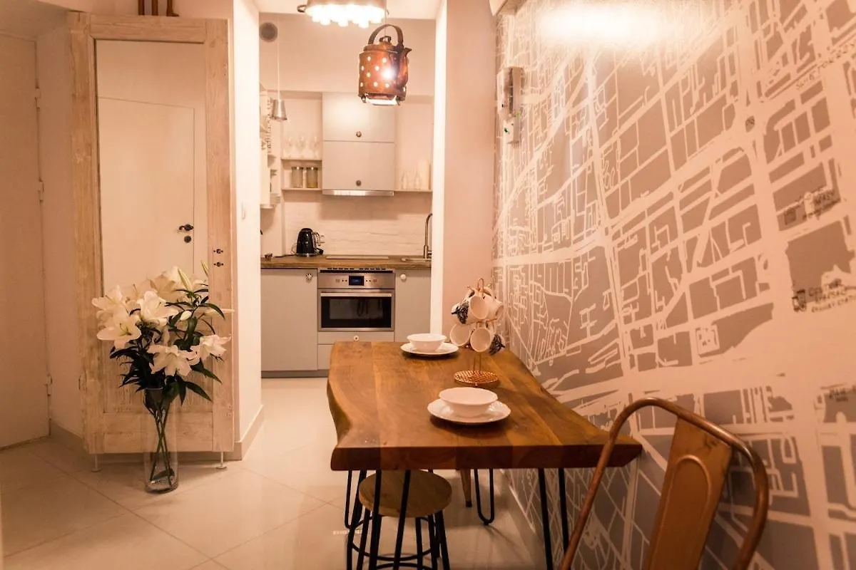 Hello Warsaw New Life Art Filled Apartment 0*,  Poland